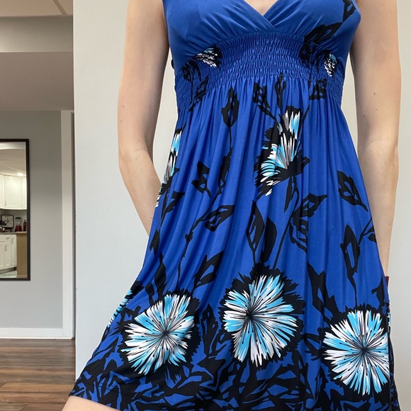 Mini Dress! - Picture 4 of 4